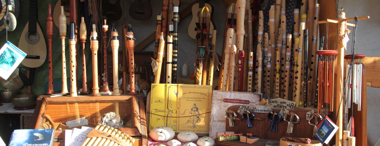 vielflältige Blasinstrumente (Bild für) vielflältige Blasinstrumente